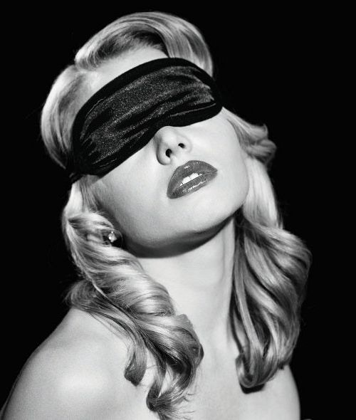 S&M Satijnen Blinddoek Rood