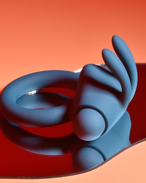 Playboy Pleasure Bunny Buzzer Cockring