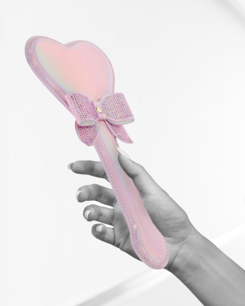 Ouch! Paris Collection Zweep