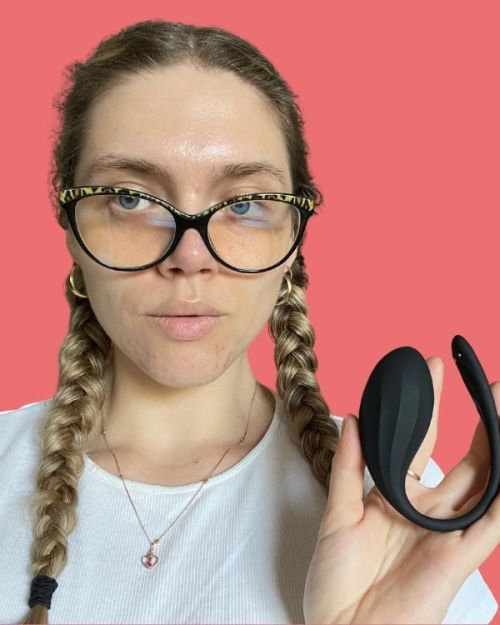 Satisfyer Ribbed Petal Draagbare Vibrator 18 cm Roos